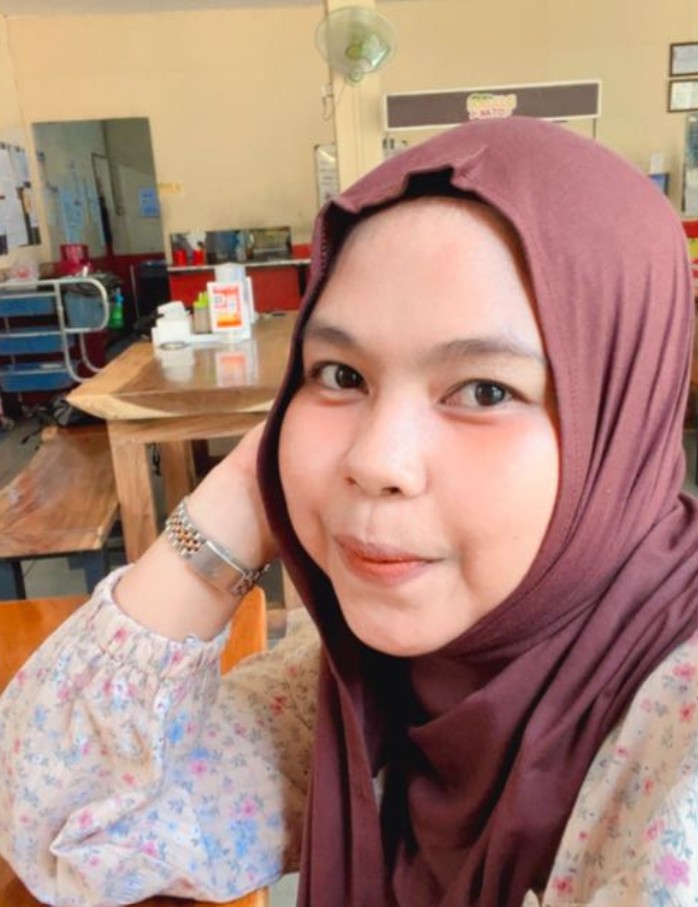 Yesi Widiyansari, S.Pd